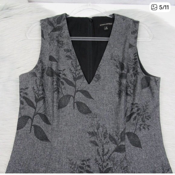 BANANAS REPUBLIC Gray Floral Sleeveless V-Neck Fit Flare Dress Women’s Size 12 - Picture 4 of 8